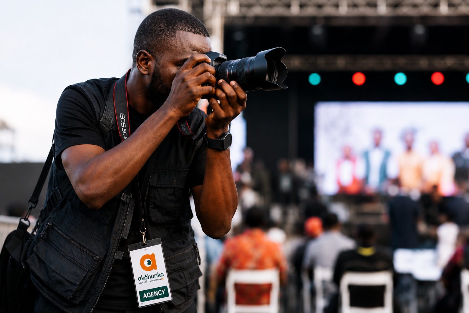 Photographe de presse AKÒHUNKA en couverture d'un événement